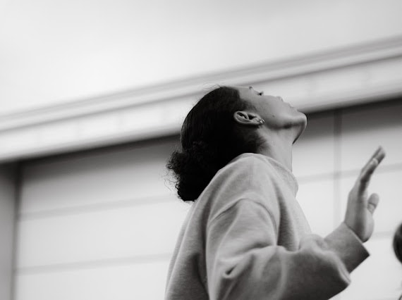 Expressive contemporary dance
